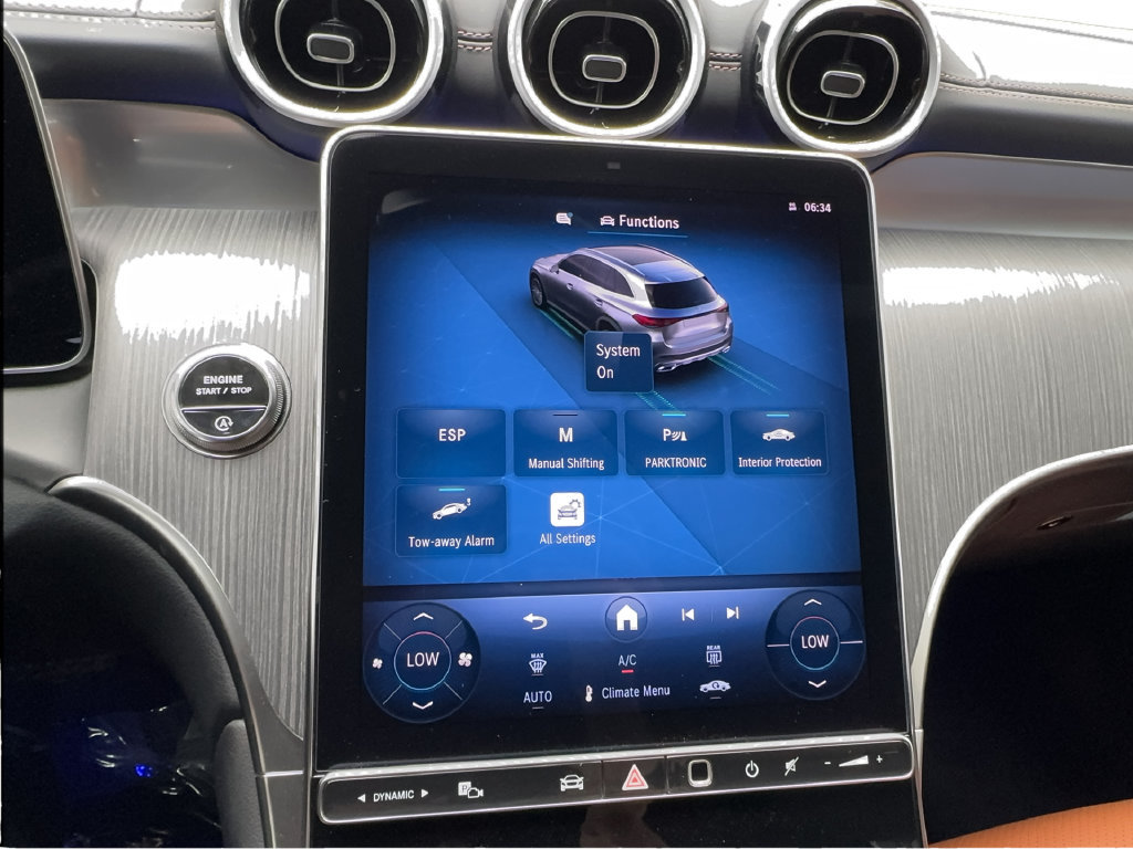 Used 2025 Mercedes-Benz GLC 300 w/ AMG Line image 51
