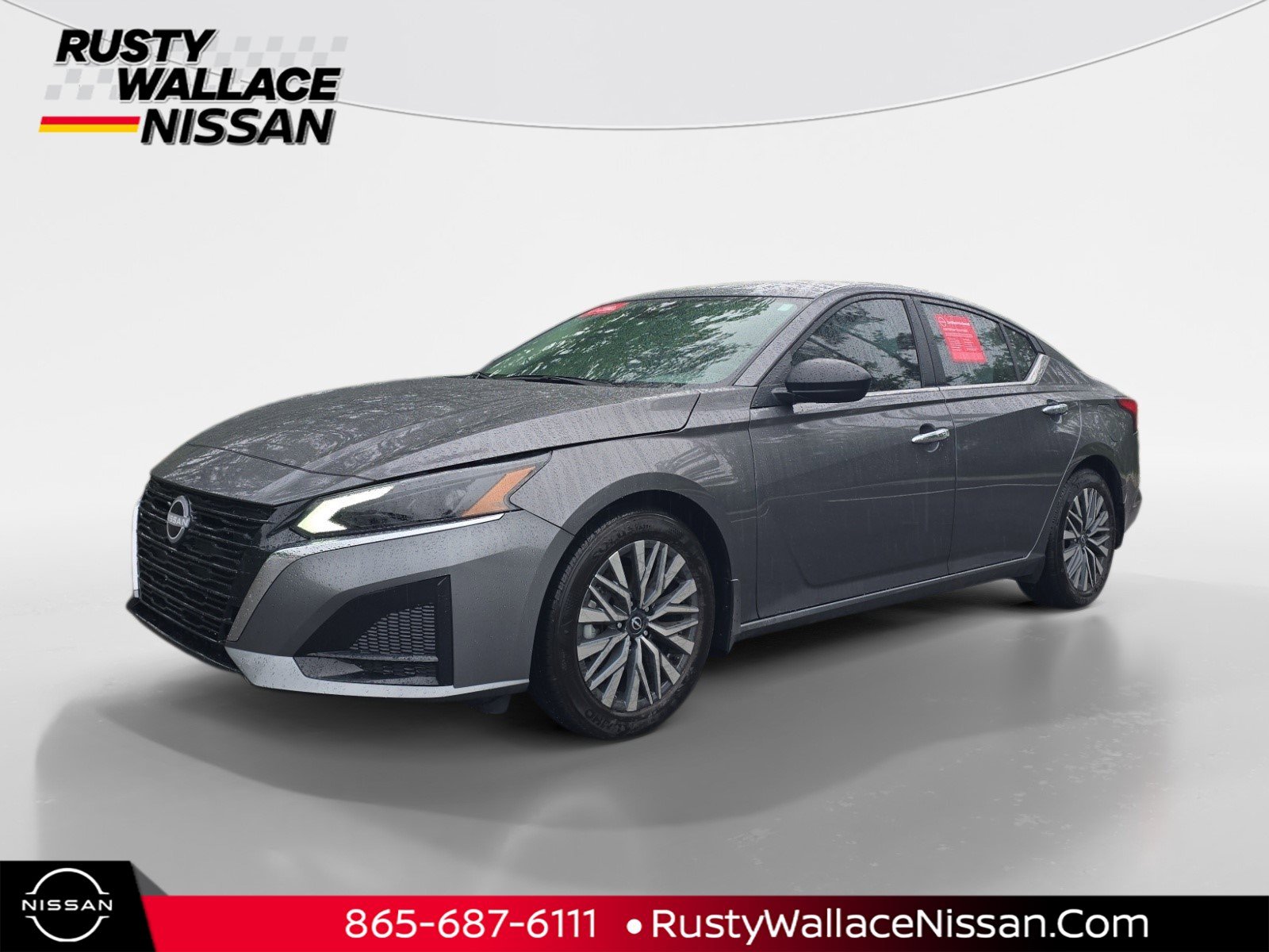 Used 2025 Nissan Altima 2.5 SV FWD image 1