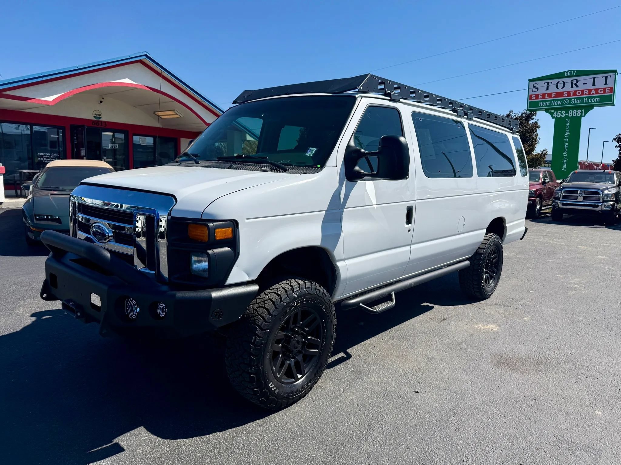 Used 2008 Ford E-350 and Econoline 350 Extended Super Duty RWD image 1
