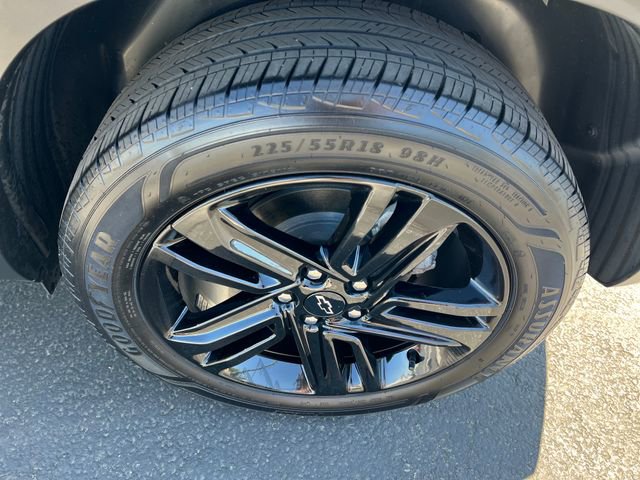 Used 2024 Chevrolet Trax ACTIV w/ Sunroof Package FWD image 28