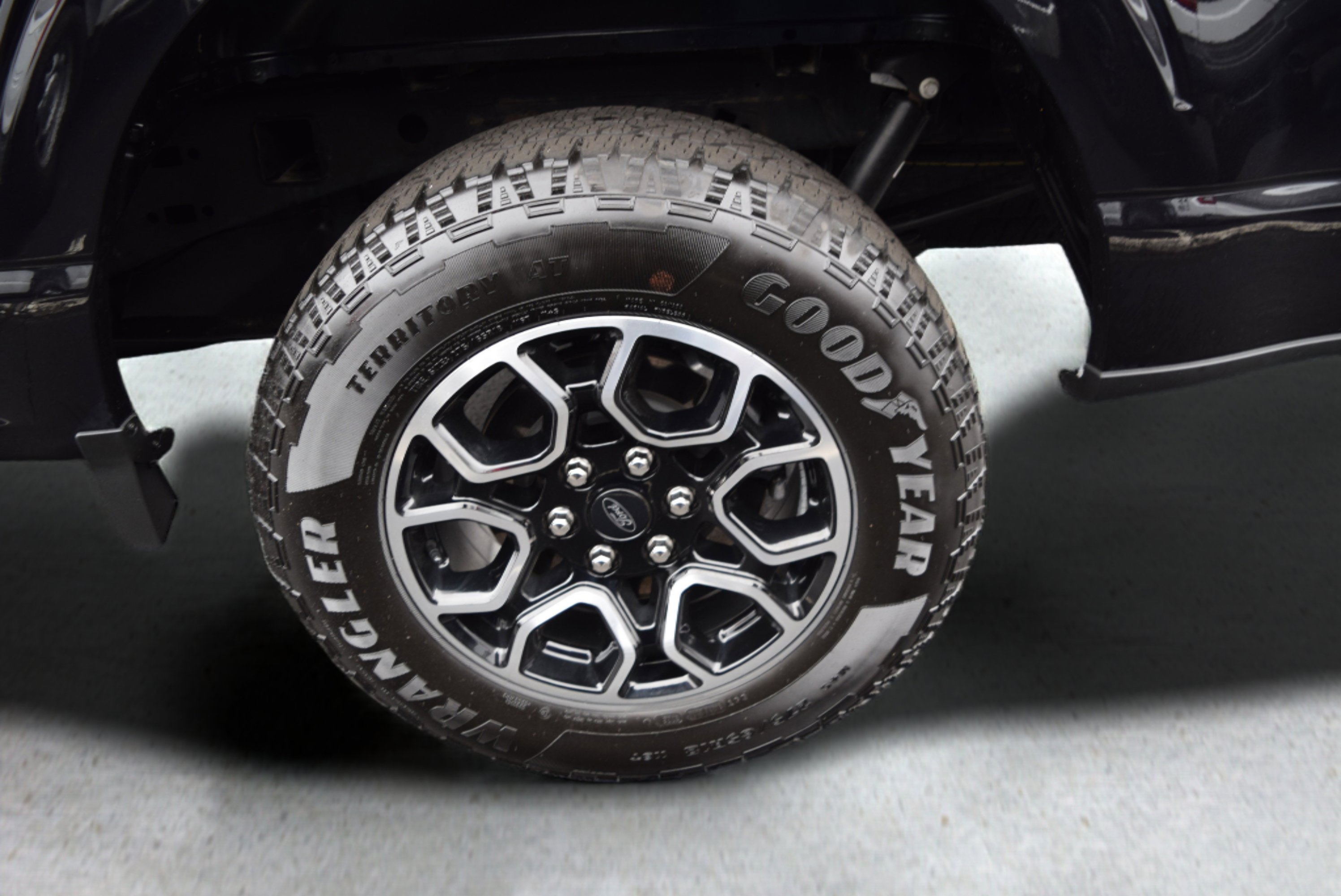 Certified 2023 Ford F150 XLT w/ Equipment Group 302A High image 6