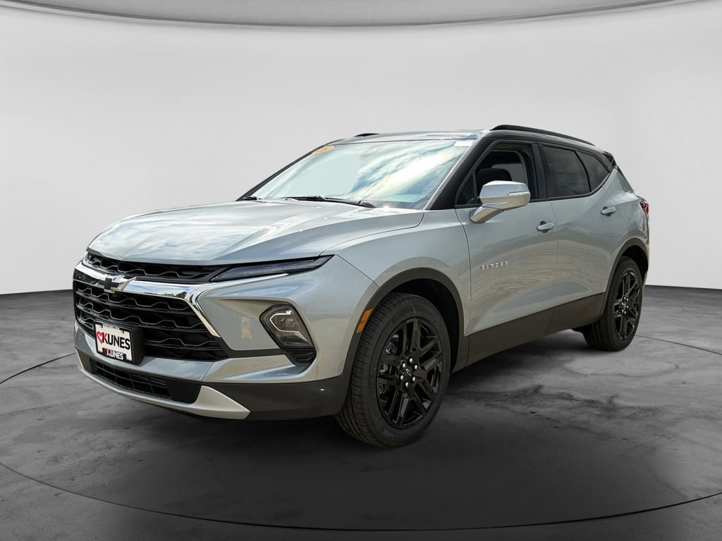 New 2026 Chevrolet Blazer LT w/ Sound & Technology Package AWD/4WD image 3