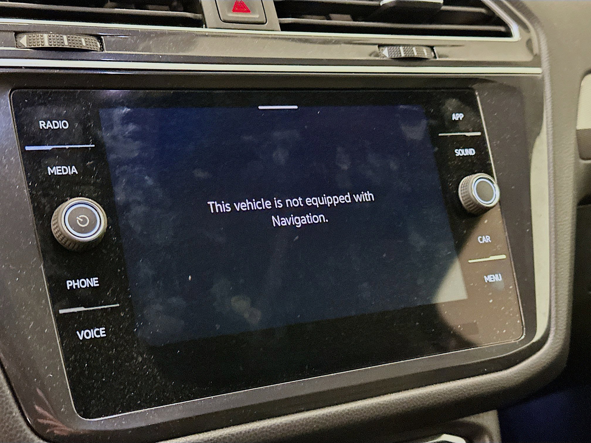 Used 2024 Volkswagen Tiguan SE w/ Panoramic Sunroof Package image 22