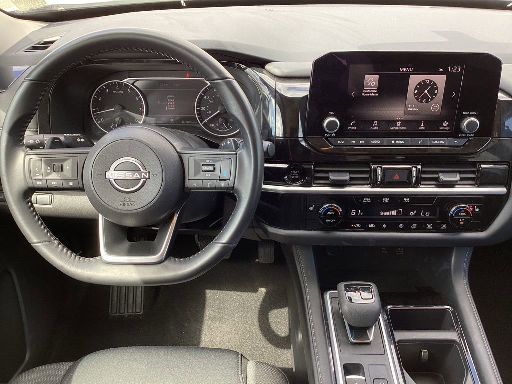 Used 2025 Nissan Pathfinder SV AWD/4WD image 23