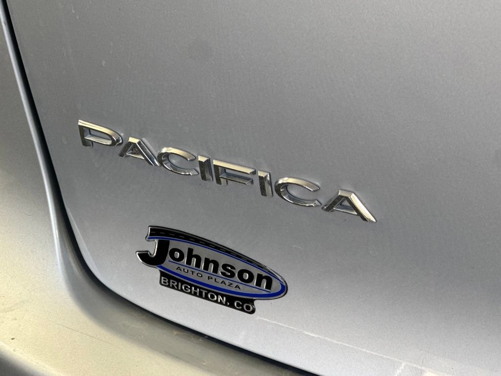Certified 2024 Chrysler Pacifica Touring-L FWD image 52
