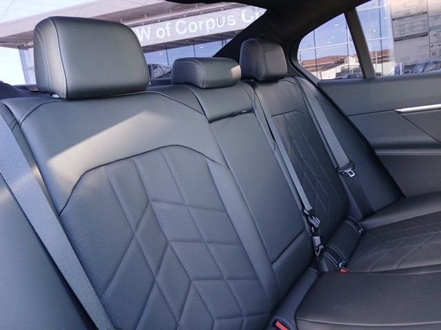 New 2025 BMW i5 M60 w/ Premium Package image 12