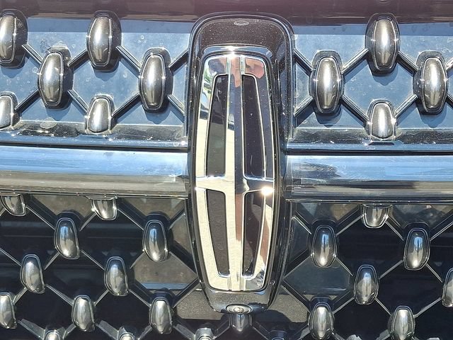Used 2024 Lincoln Nautilus Premier w/ Jet Appearance Package AWD/4WD image 29
