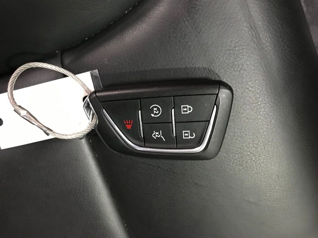 Used 2025 Cadillac XT4 Premium Luxury image 47