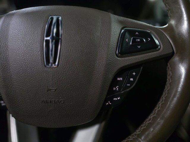 Used 2017 Lincoln MKC Reserve image 21