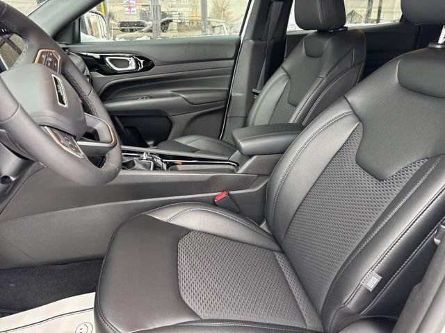 New 2026 Jeep Compass Latitude AWD/4WD image 4