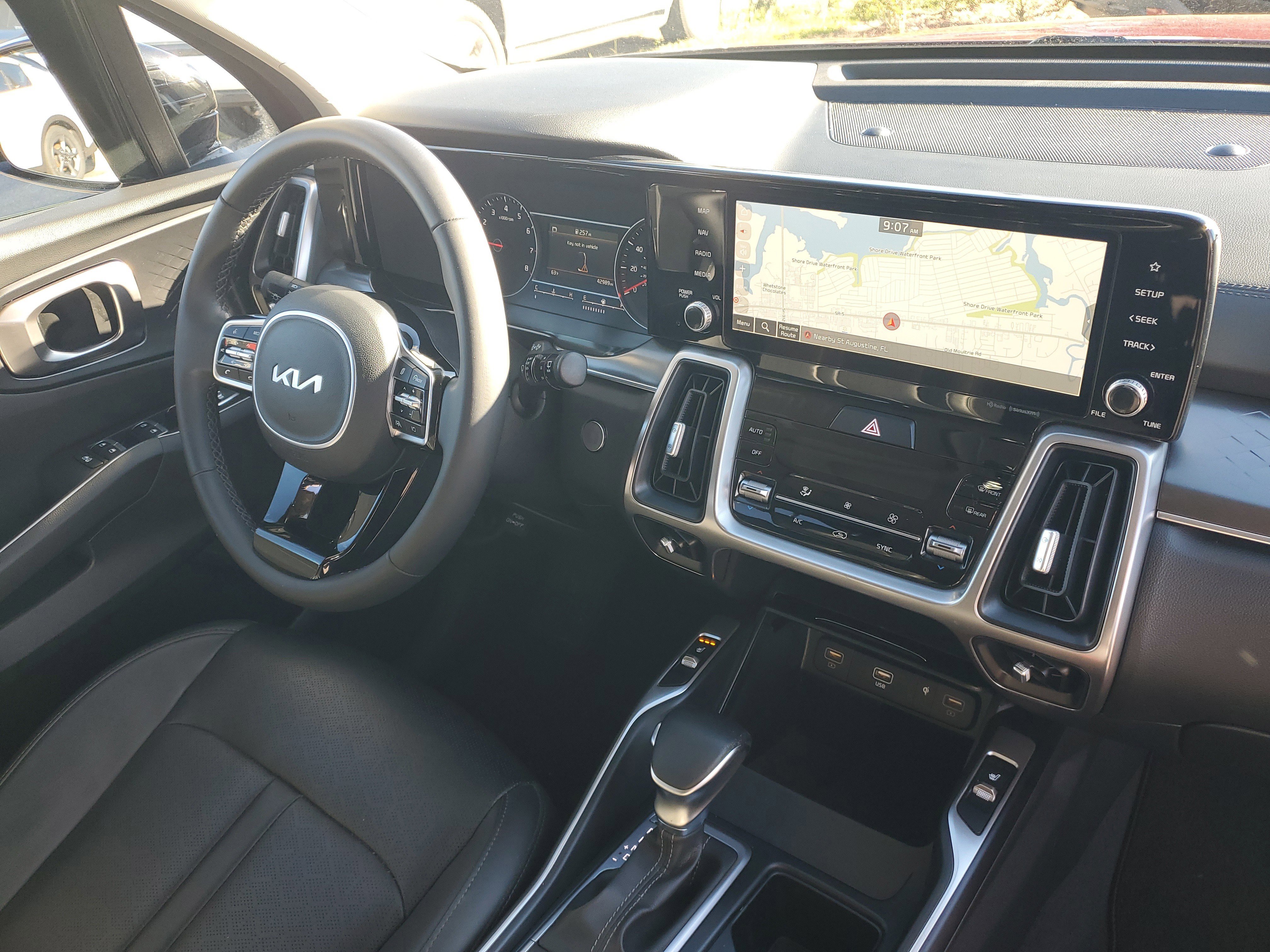 Certified 2023 Kia Sorento S w/ Panoramic Sunroof Package image 8