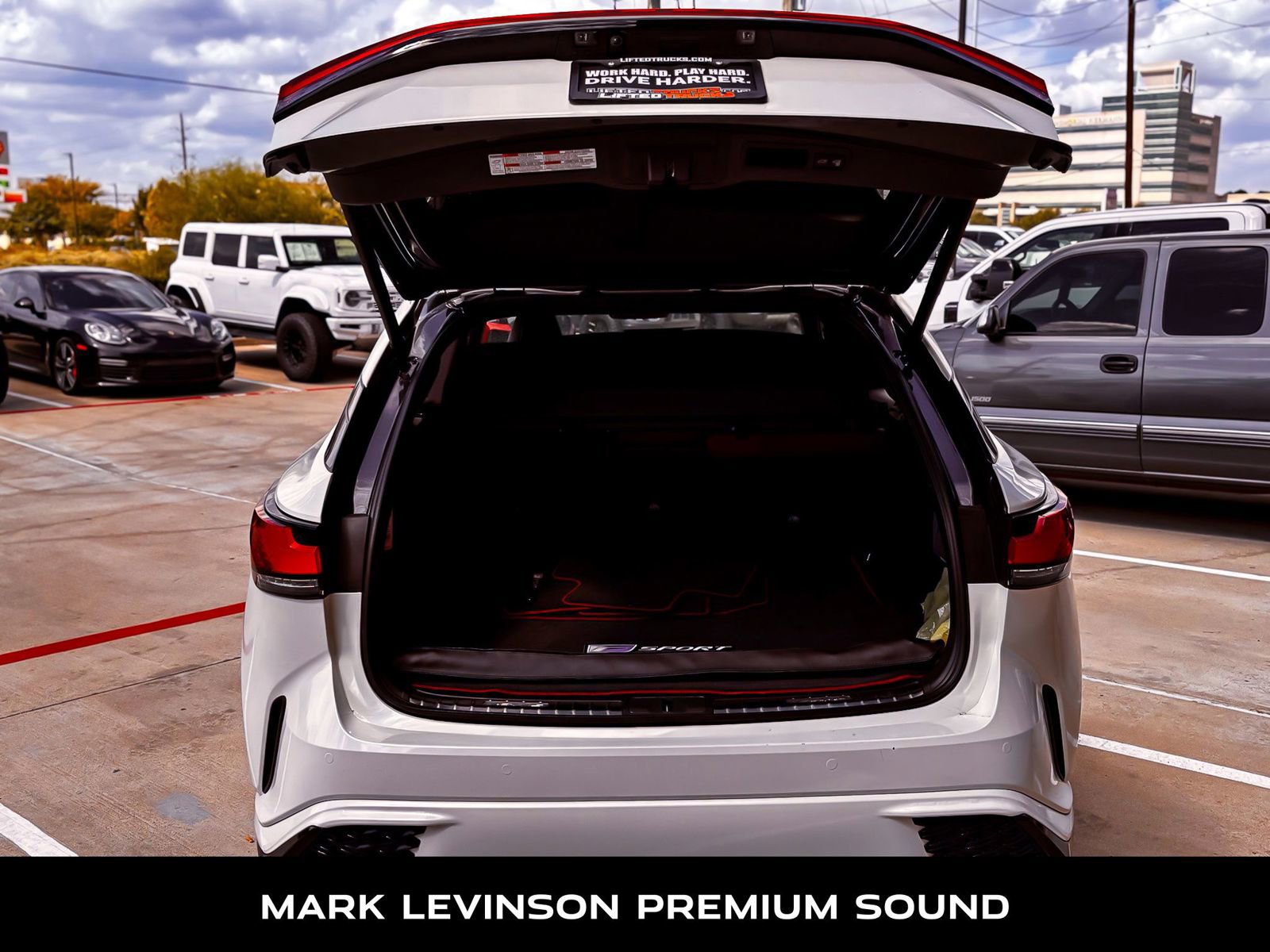 Used 2024 Lexus RX 500h F Sport image 8