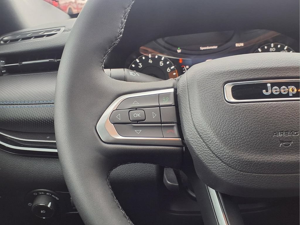 New 2026 Jeep Compass Latitude AWD/4WD image 19