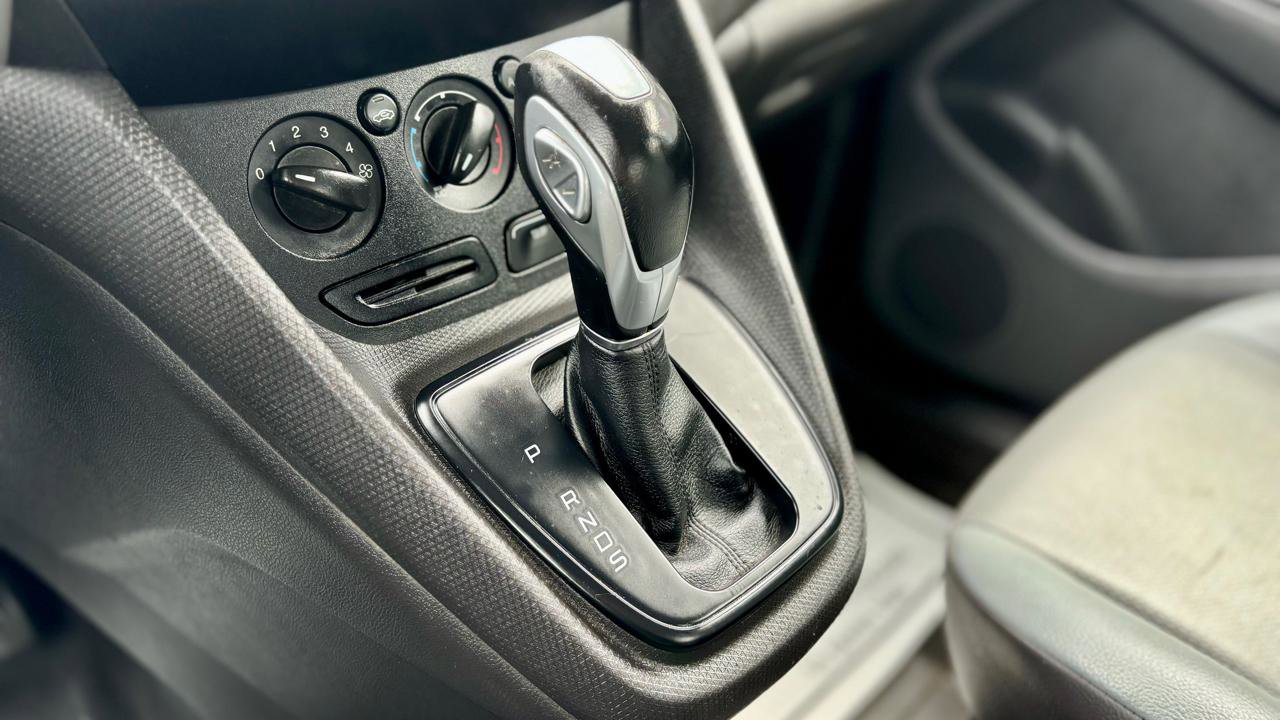 Used 2016 Ford Transit Connect XL FWD image 21