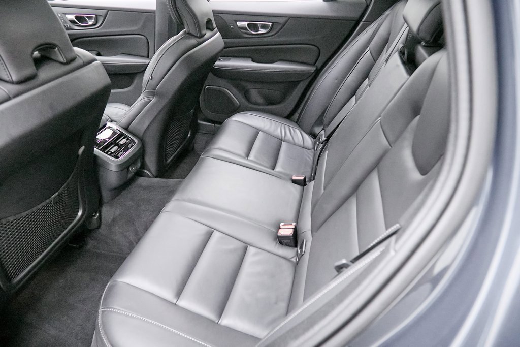 Certified 2024 Volvo V60 B5 Cross Country Ultimate image 22