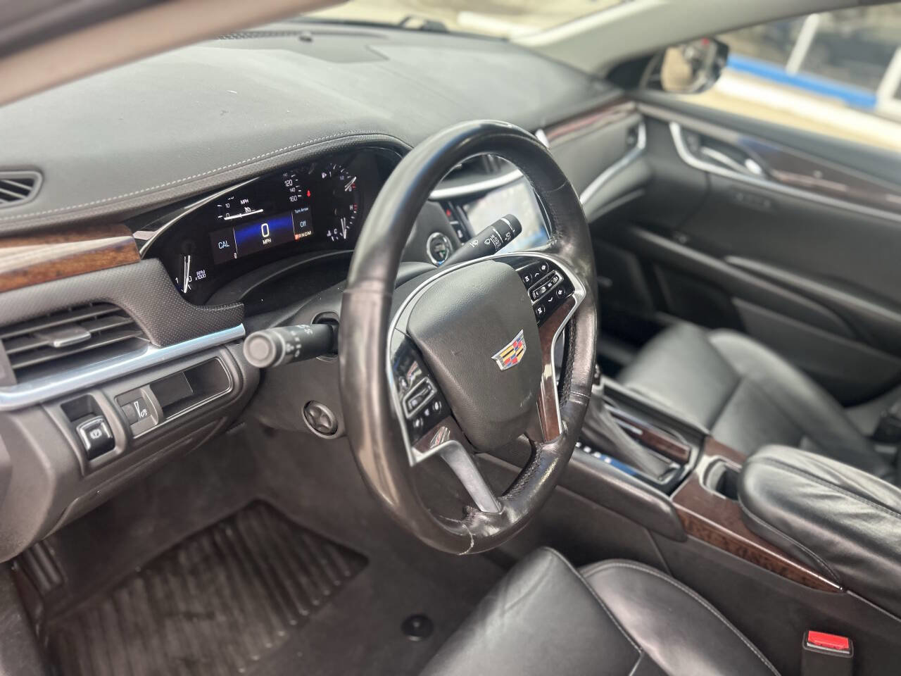 Used 2016 Cadillac XTS Luxury image 11