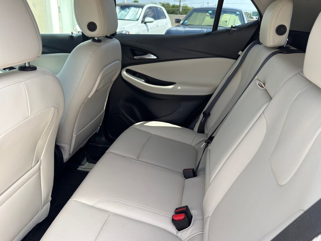 Used 2025 Buick Encore GX Sport Touring w/ Comfort Package image 27