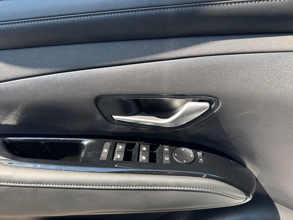 Used 2025 Hyundai Tucson Limited image 20