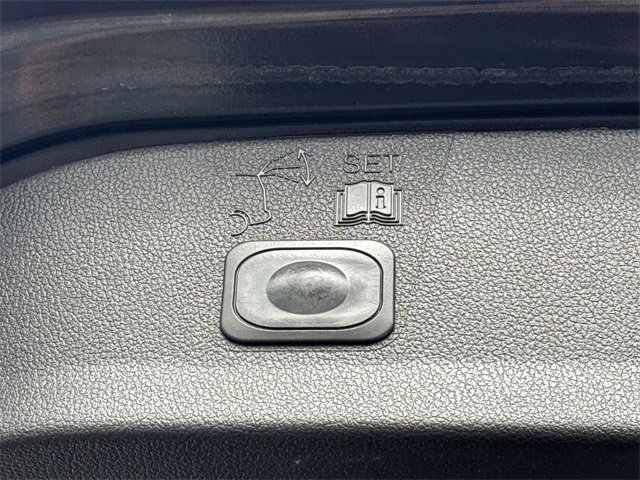 Used 2014 Ford Escape Titanium image 14