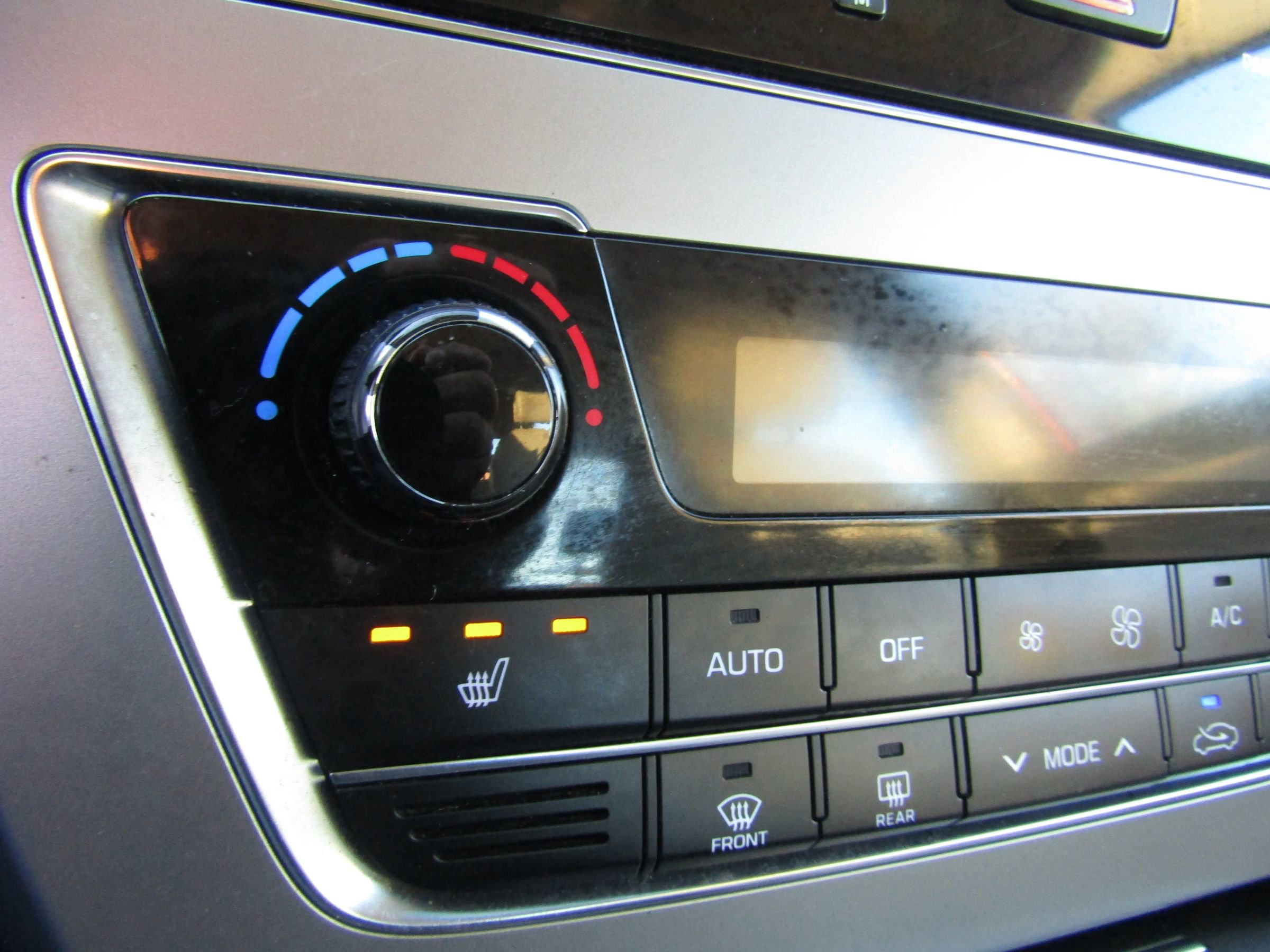 Used 2015 Hyundai Sonata Sport w/ Option Group 03 image 23