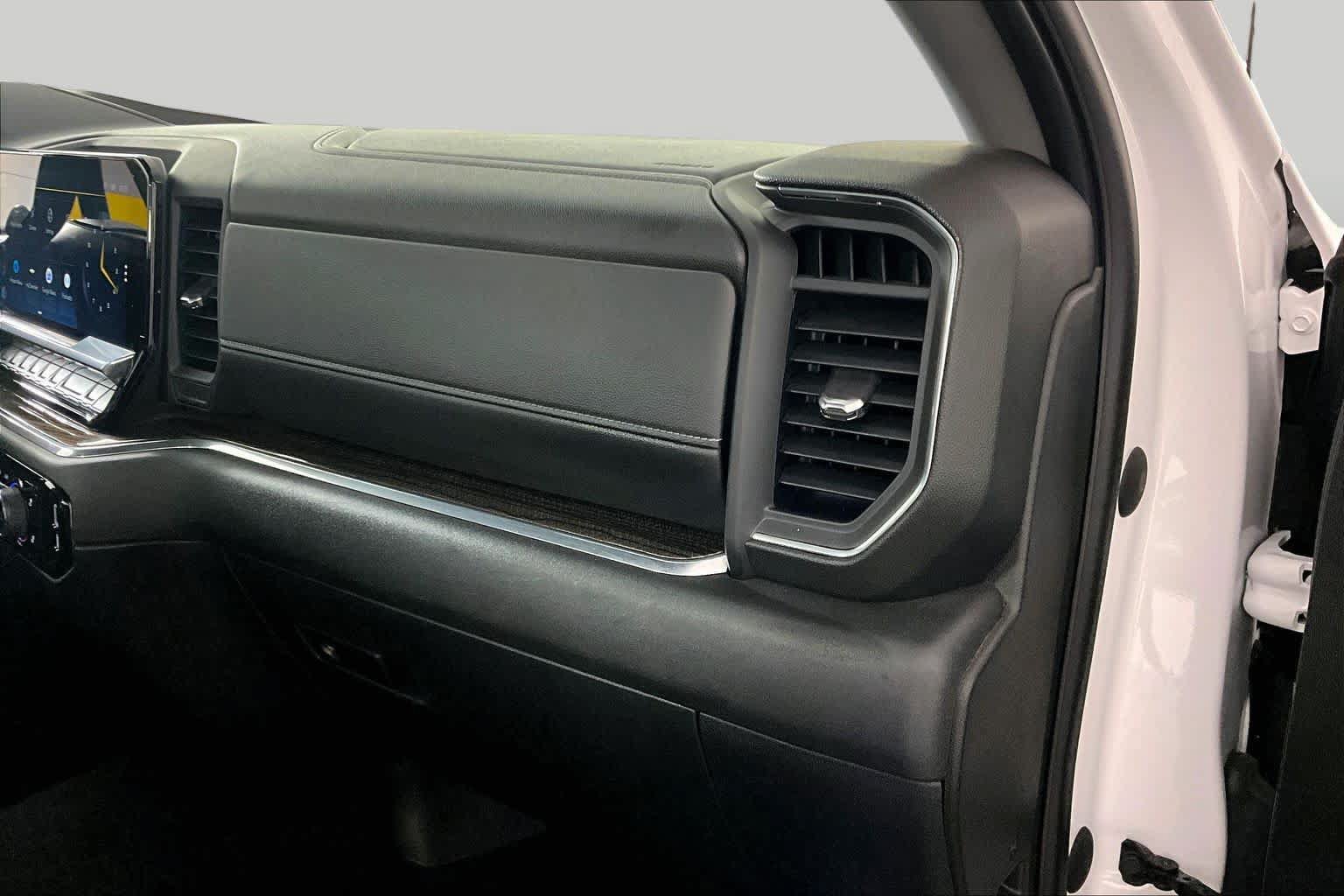 Certified 2023 Chevrolet Silverado 1500 LT AWD/4WD image 18