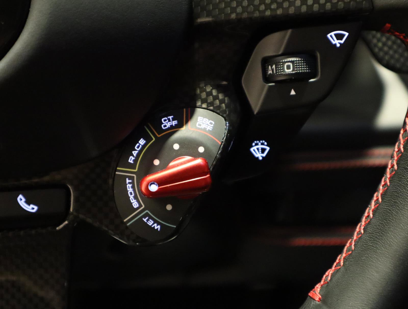 Used 2022 Ferrari F8 Tributo image 33