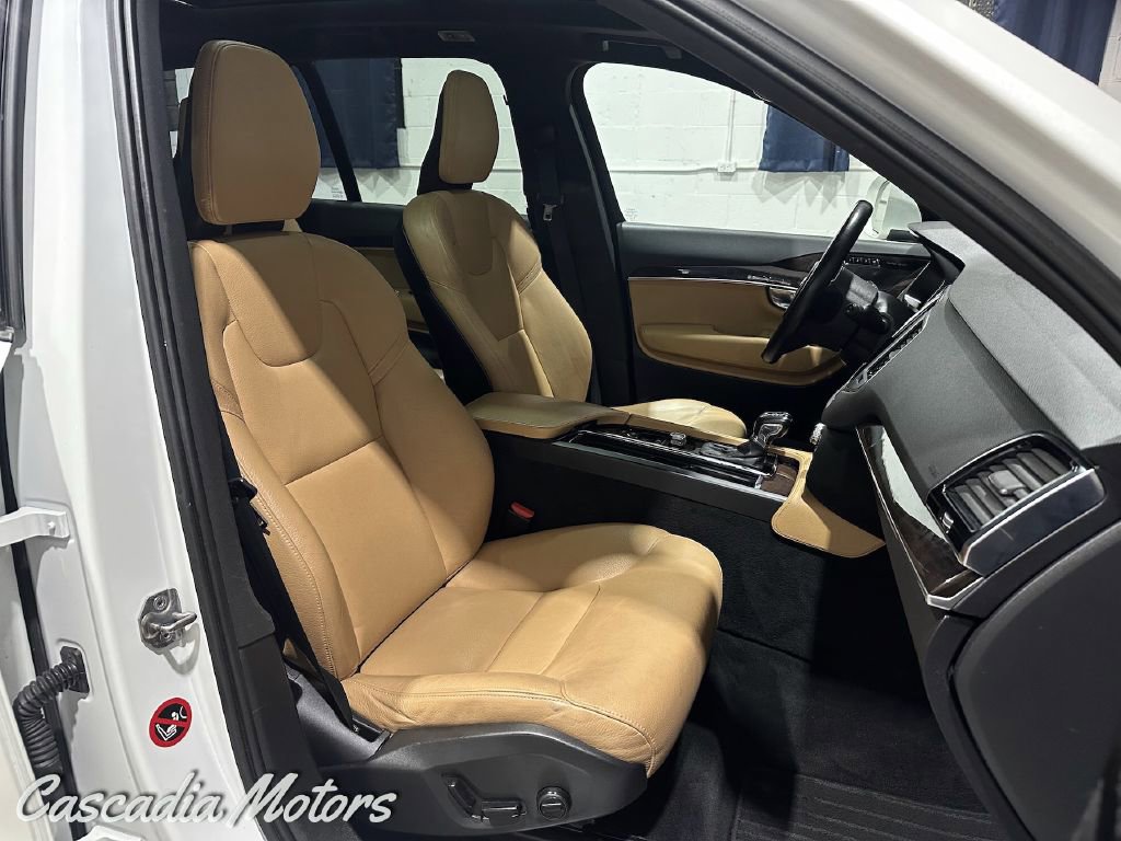 Used 2019 Volvo XC90 T6 Momentum image 15