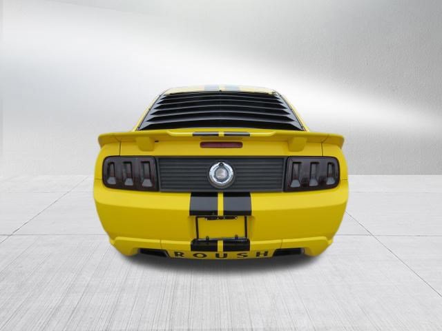 Used 2005 Ford Mustang GT Premium RWD image 4