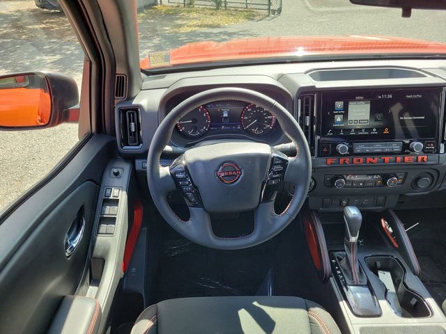 Used 2025 Nissan Frontier PRO-4X image 24