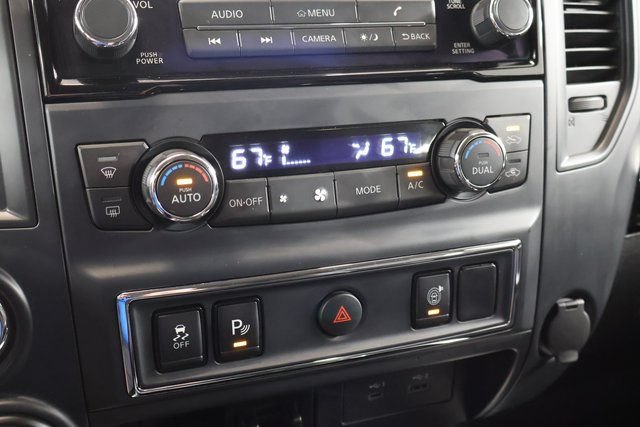 Used 2024 Nissan Titan SV w/ SV Convenience Package AWD/4WD image 21
