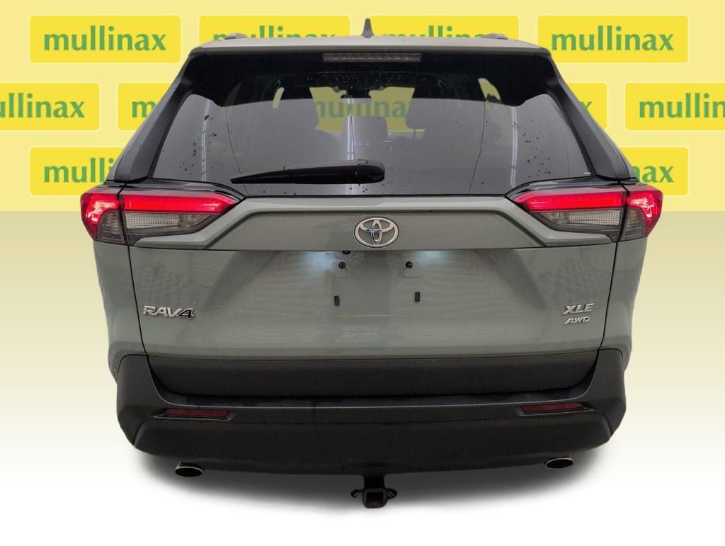 Used 2022 Toyota RAV4 XLE image 32