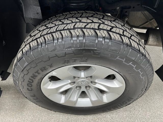 Used 2024 RAM 1500 Laramie AWD/4WD image 14
