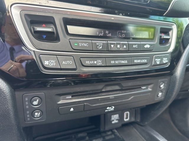 Used 2020 Honda Pilot Black Edition image 25