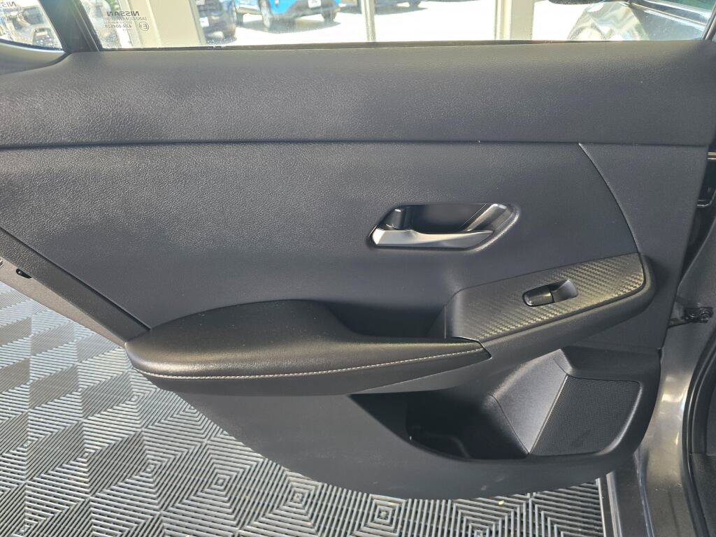 Used 2021 Nissan Sentra SV FWD image 35
