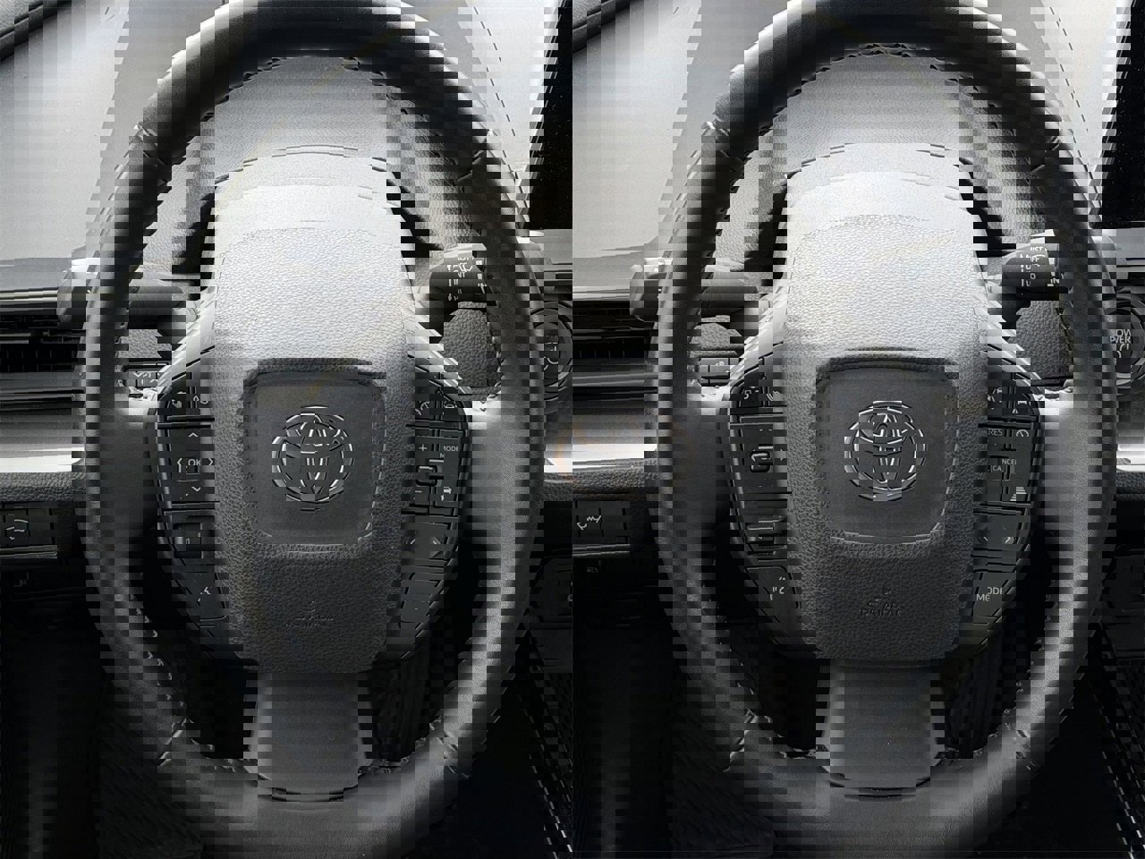 Used 2024 Toyota Prius LE image 13
