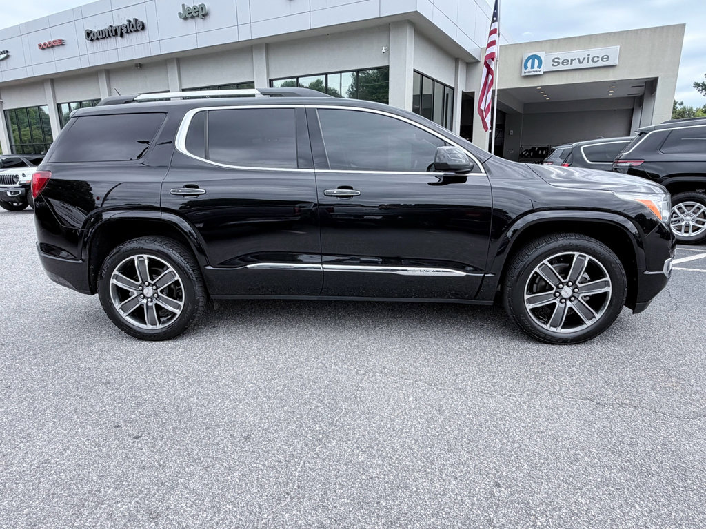 Used 2019 GMC Acadia Denali w/ Technology Package FWD image 4