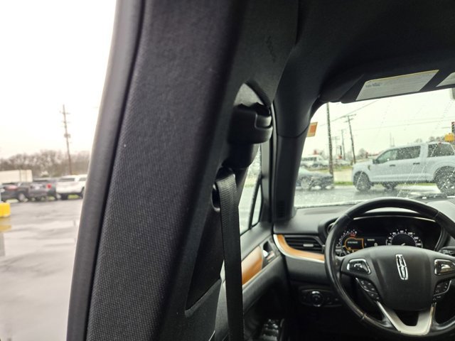 Used 2019 Lincoln MKC Reserve w/ MKC Climate Package image 33