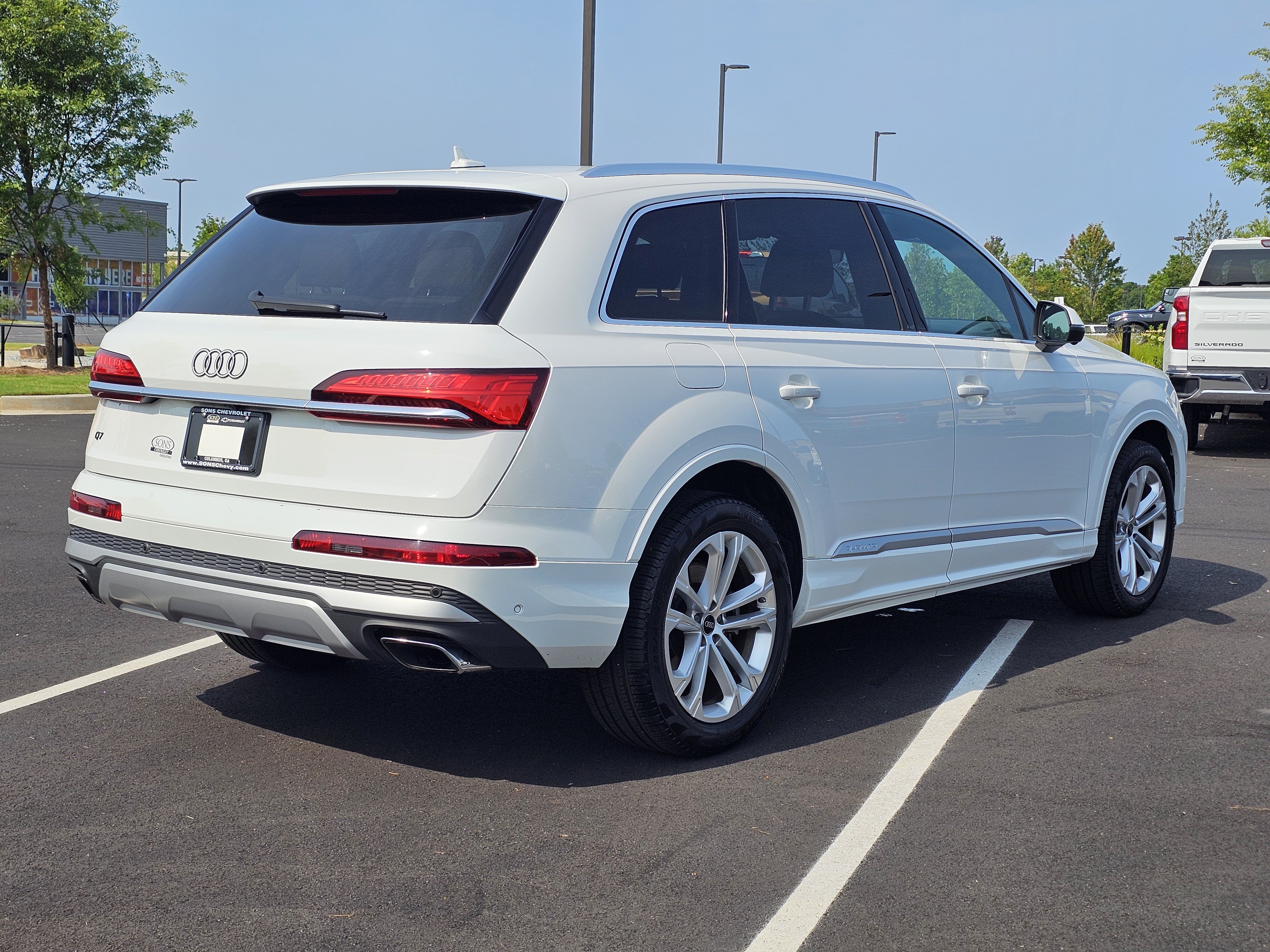 Used 2025 Audi Q7 3.0T Premium Plus AWD/4WD image 9