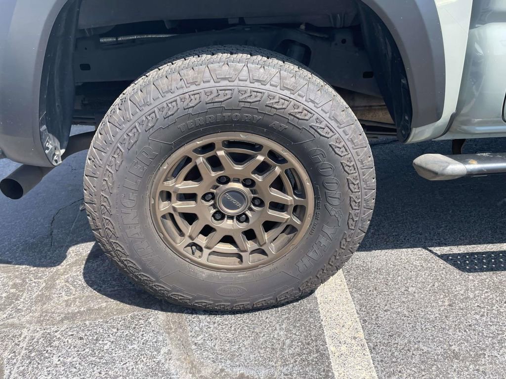 Used 2022 Toyota Tacoma SR5 w/ Trail Edition AWD/4WD image 27