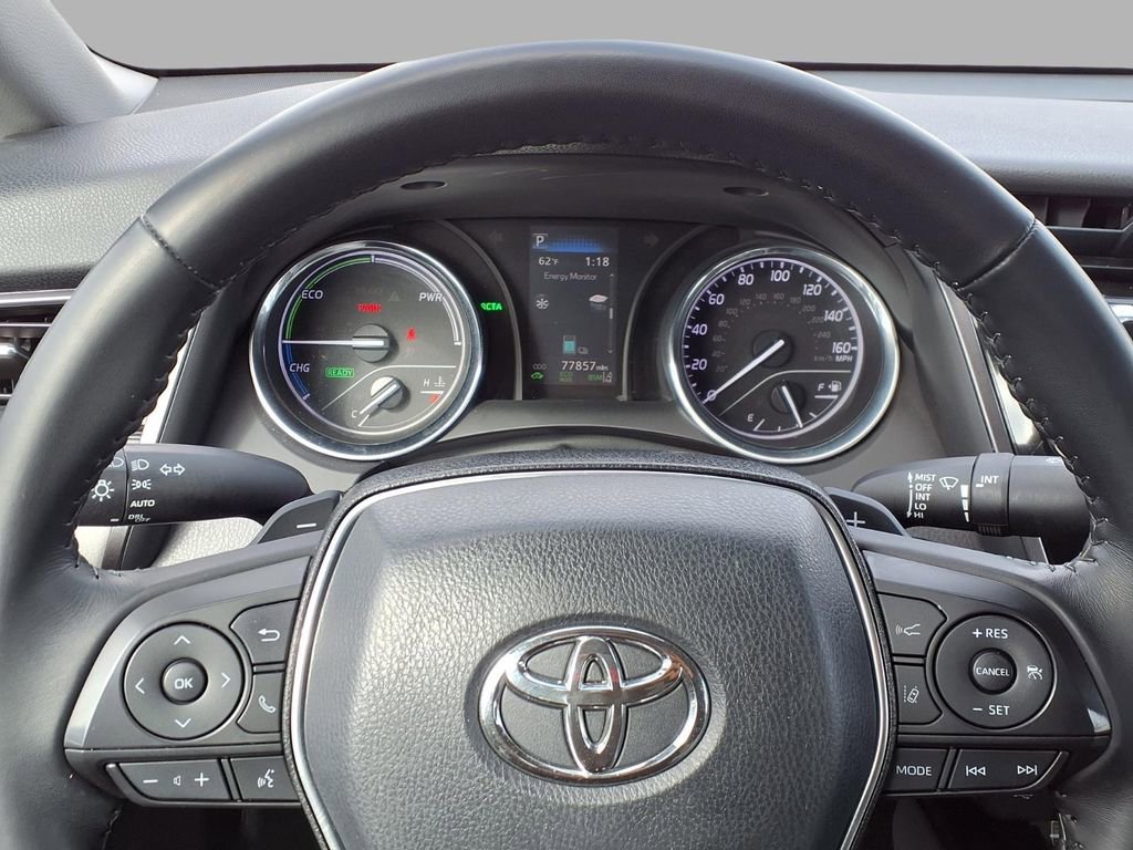 Used 2019 Toyota Camry SE w/ Sunroof Package image 10