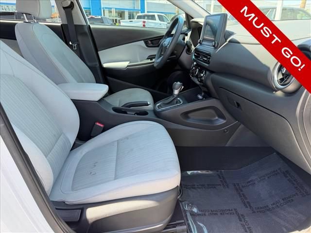 Used 2023 Hyundai Kona SEL FWD image 11