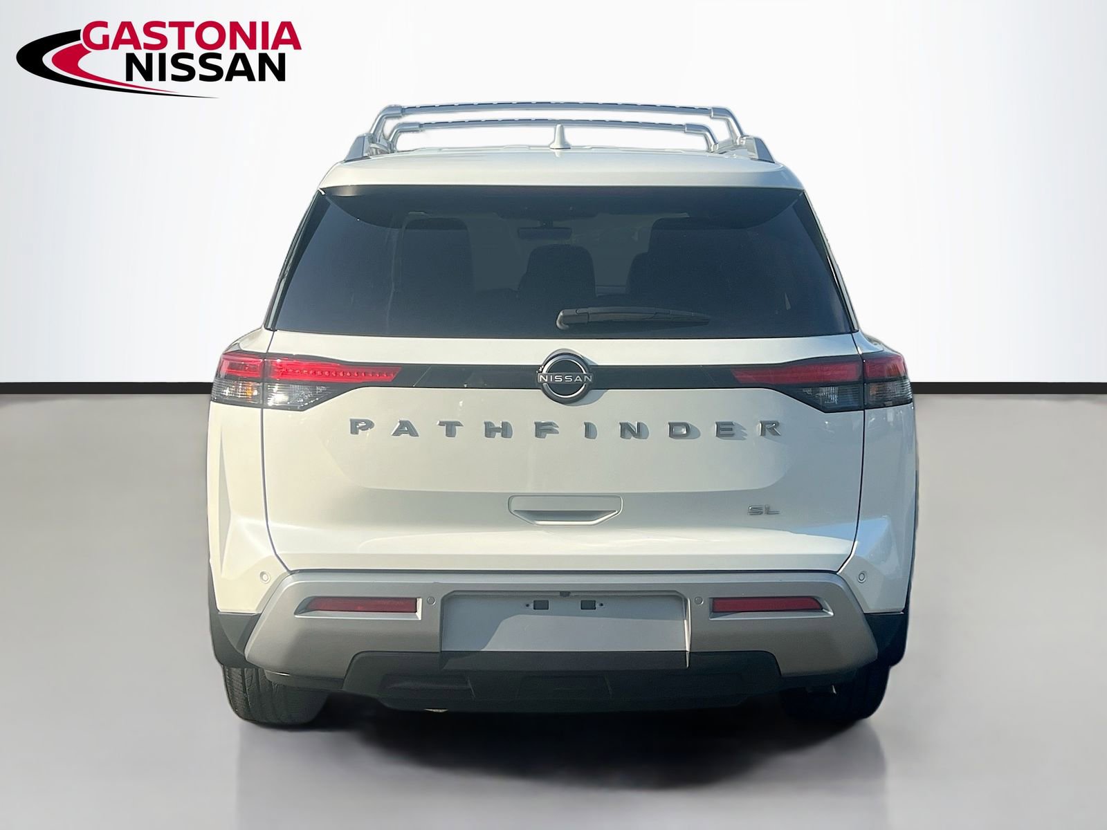 Used 2024 Nissan Pathfinder SL w/ Cargo Package image 7