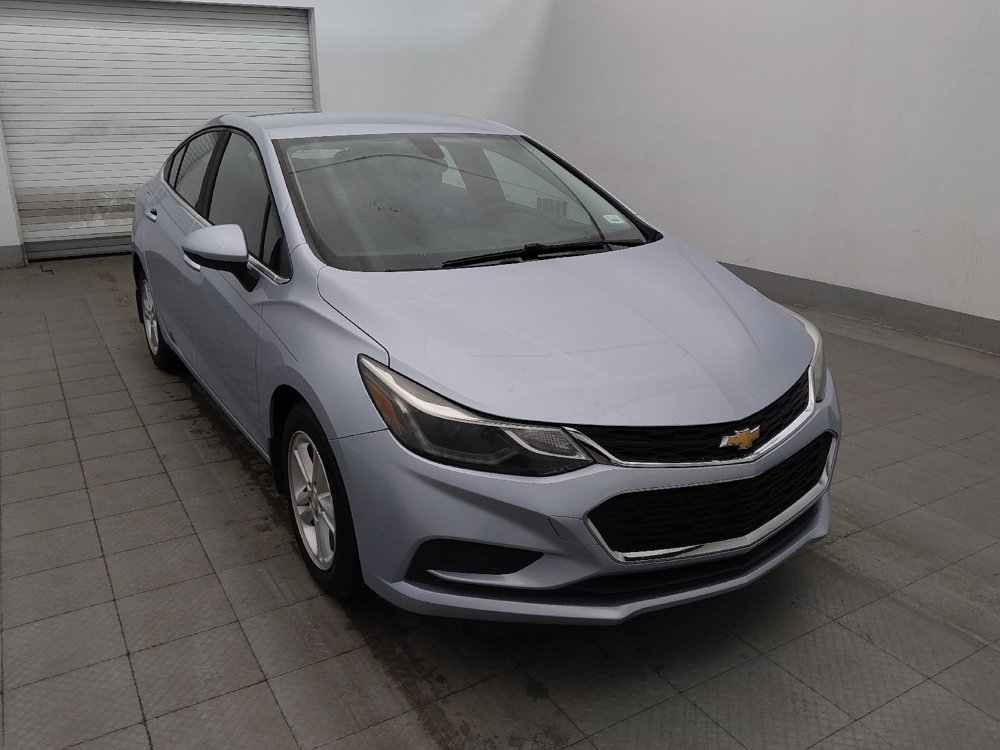 Used 2018 Chevrolet Cruze LT w/ Convenience Package FWD image 13