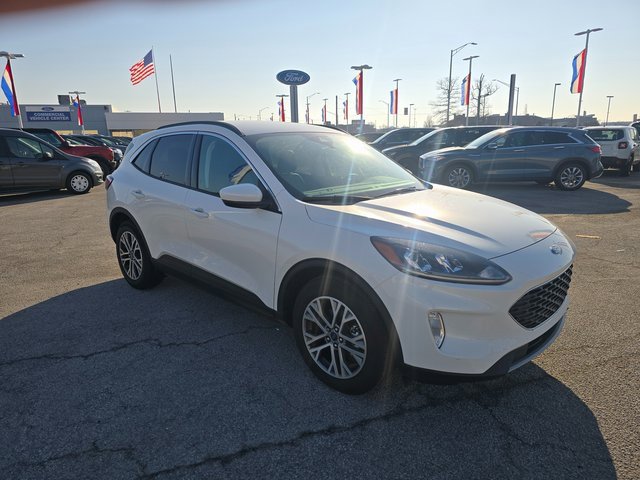 Used 2022 Ford Escape SEL image 3