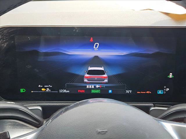 Used 2024 Mercedes-Benz EQB 300 4MATIC image 11