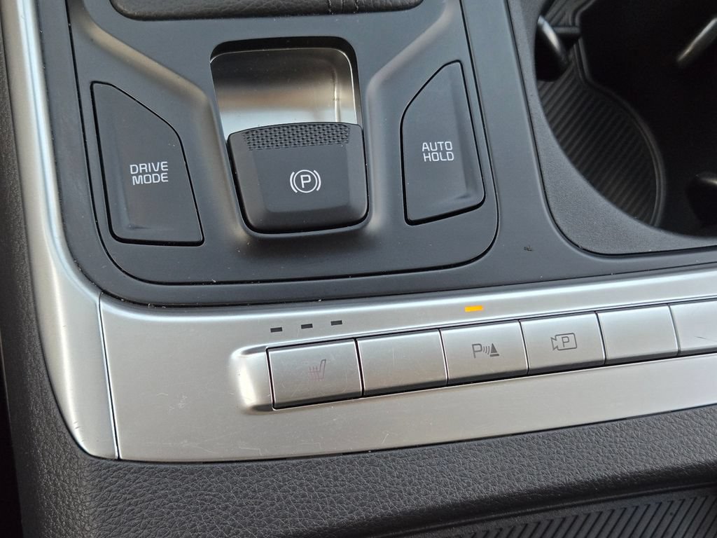 Certified 2025 Kia Carnival FWD image 29