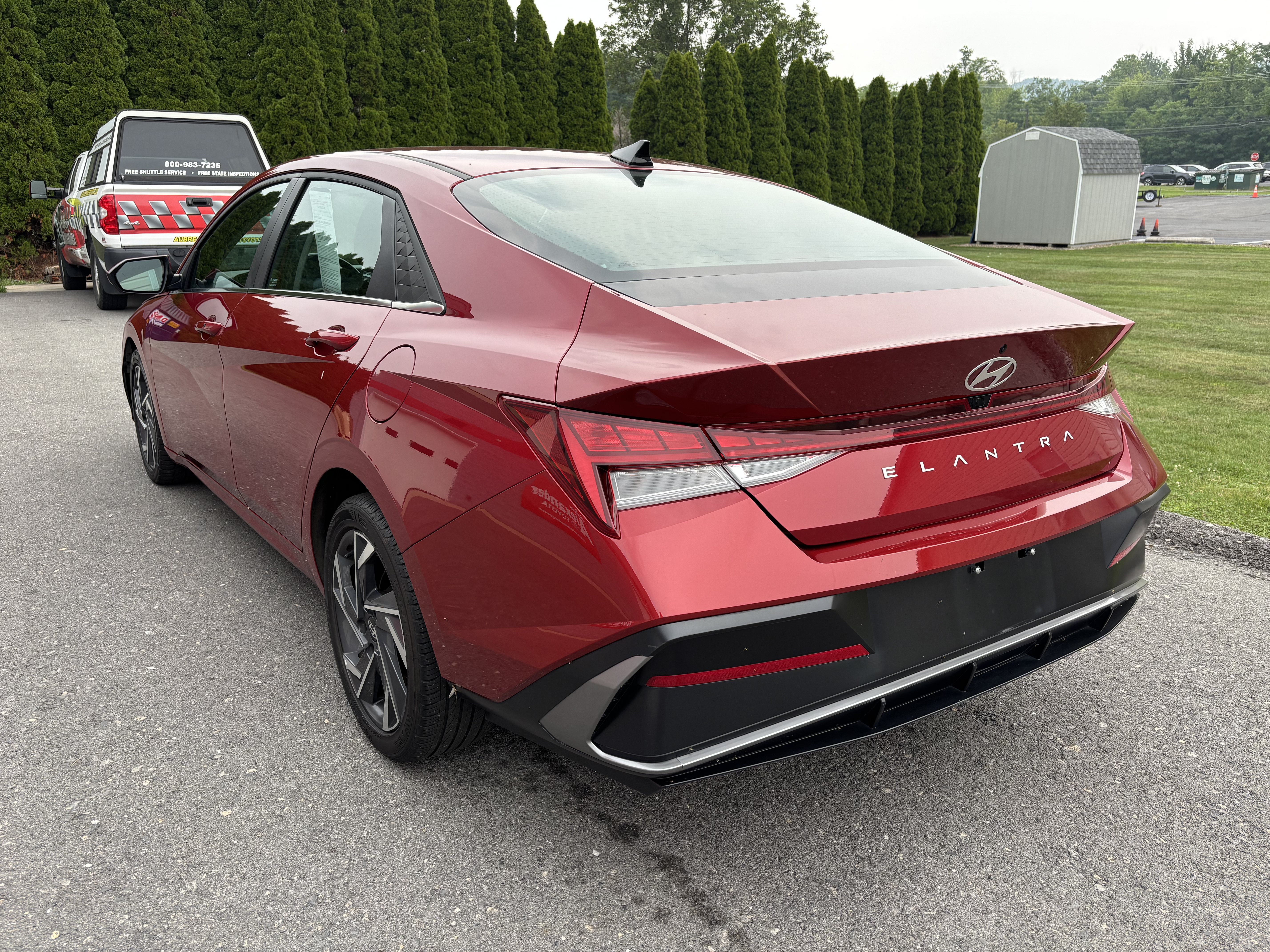 Used 2025 Hyundai Elantra SEL FWD image 6