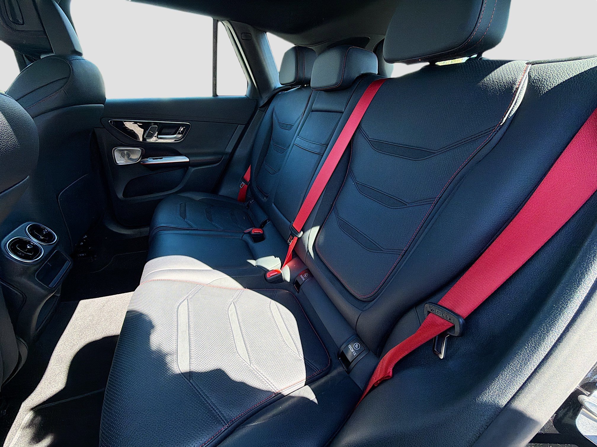 Used 2025 Mercedes-Benz GLC 43 AMG 4MATIC image 21