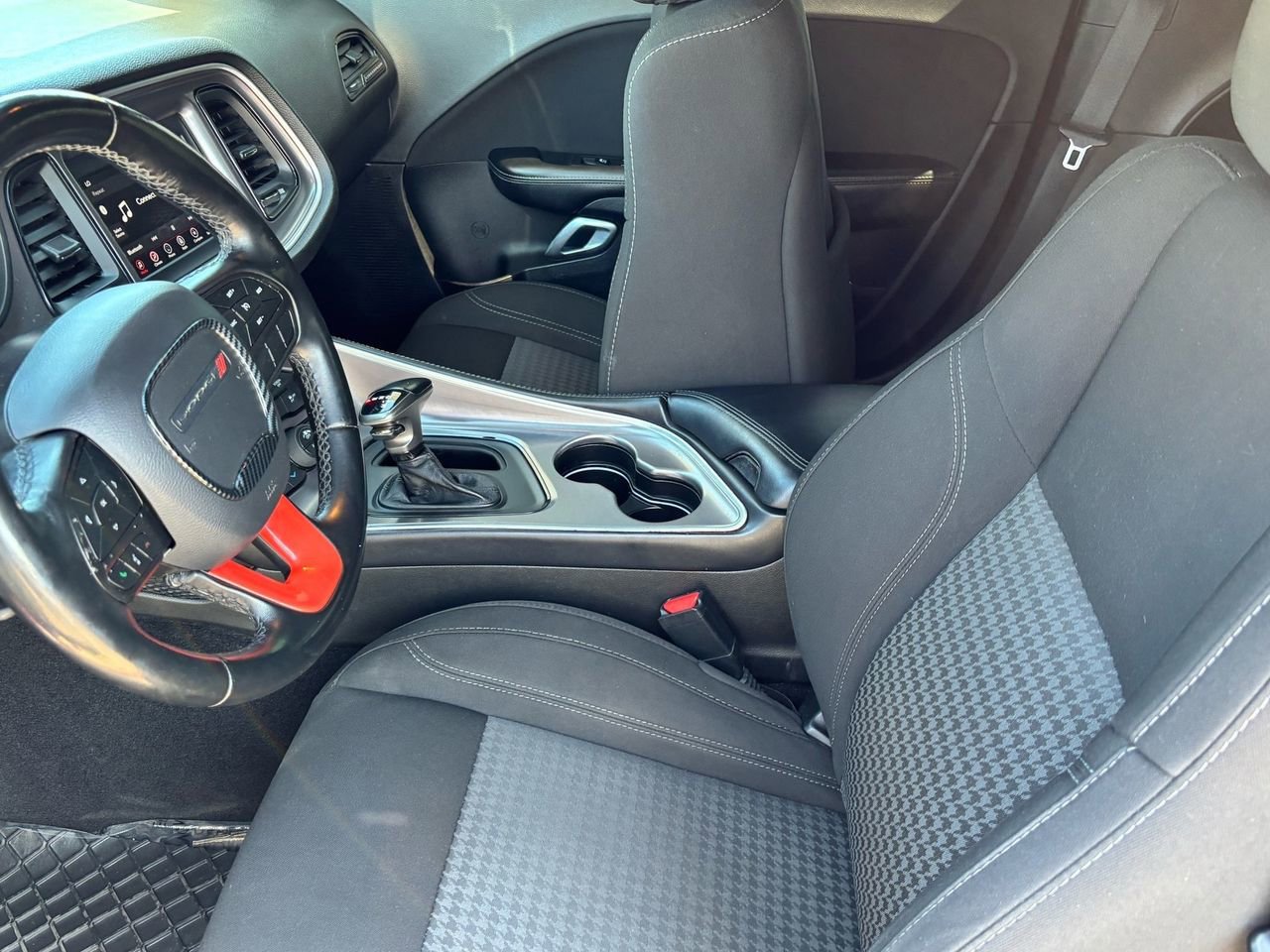 Used 2021 Dodge Challenger SXT AWD/4WD image 17