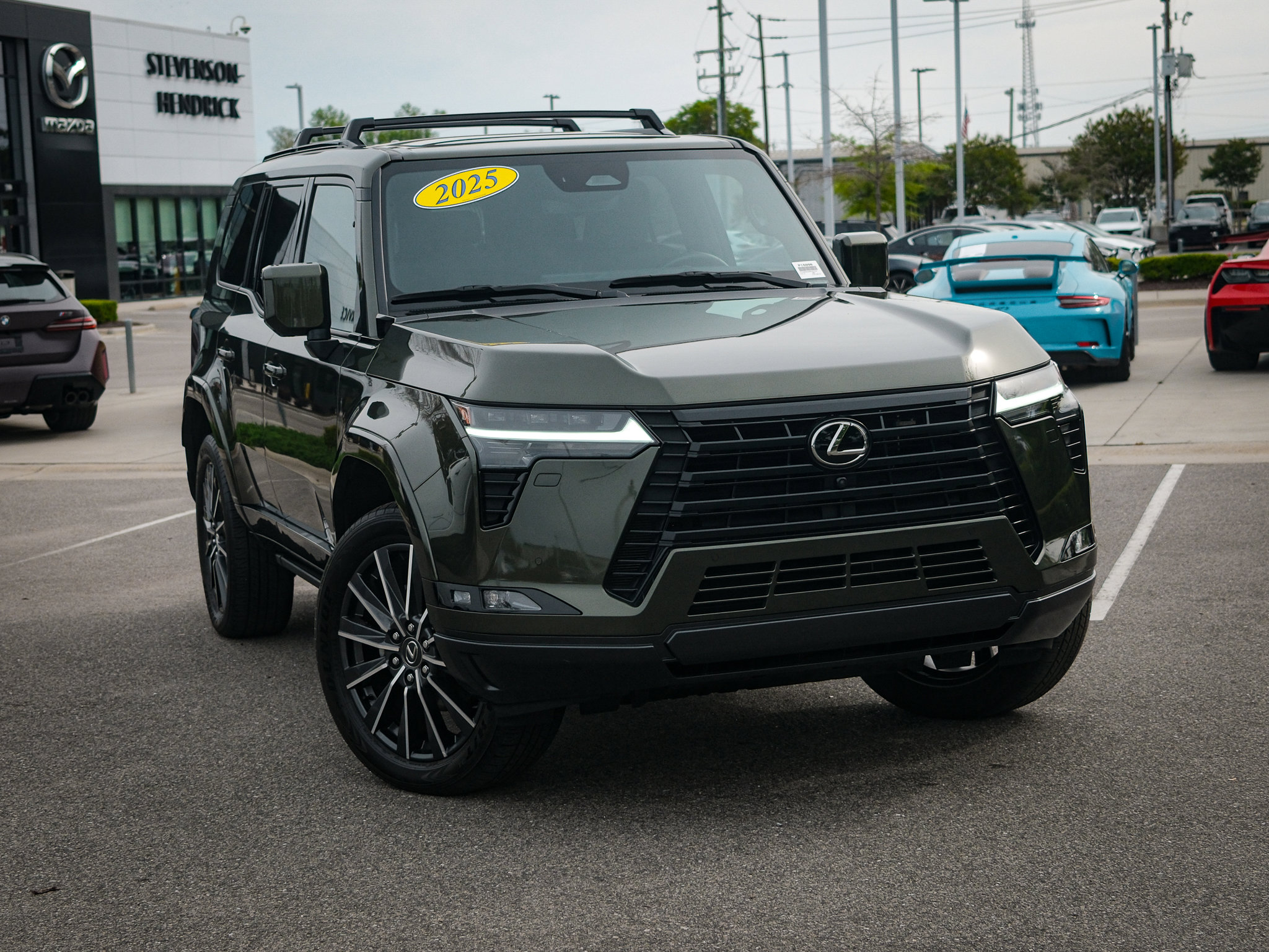 Used 2025 Lexus GX 550 w/ Cold Area Package AWD/4WD image 2